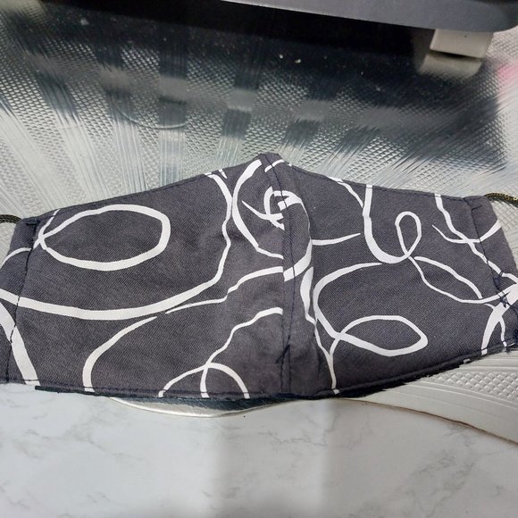 Newbie Different Styles Face Masks From Leftover Fabric Free With Any Purchase - Picture 11 of 12